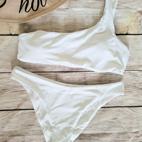 2 Piece One Shoulder White Bikini High Waist sexy ✨️ - Picture 4 of 10